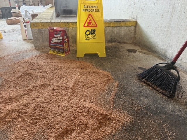 Absorbent for Spill Clean Up on an Industrial Floor